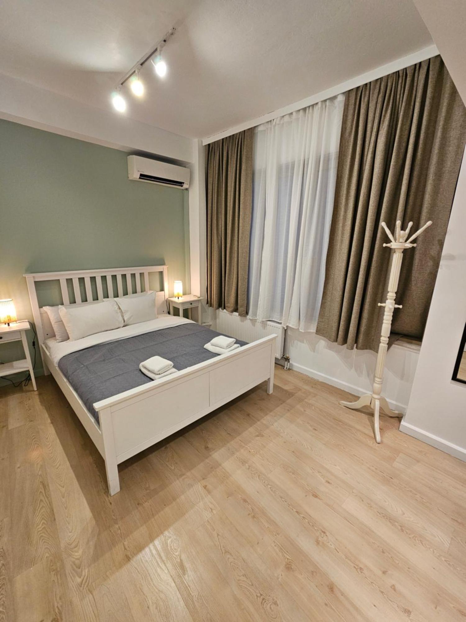 Athenian Spirit By Acropolis Apartment *